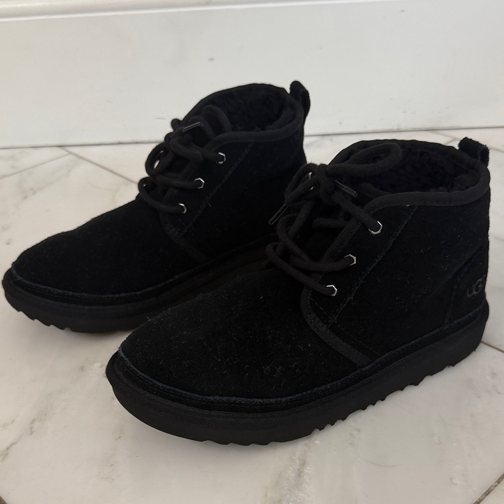 UGG Neumel Black Suede Leather Shearling Fleece Lined Ankle Boot Lace Up Euro 37 - Picture 3 of 11
